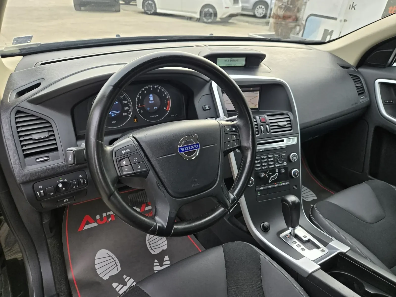 Volvo XC60 2.0T-203кс= АВТОМАТ= НАВИ= ОБСЛУЖЕН - изображение 8