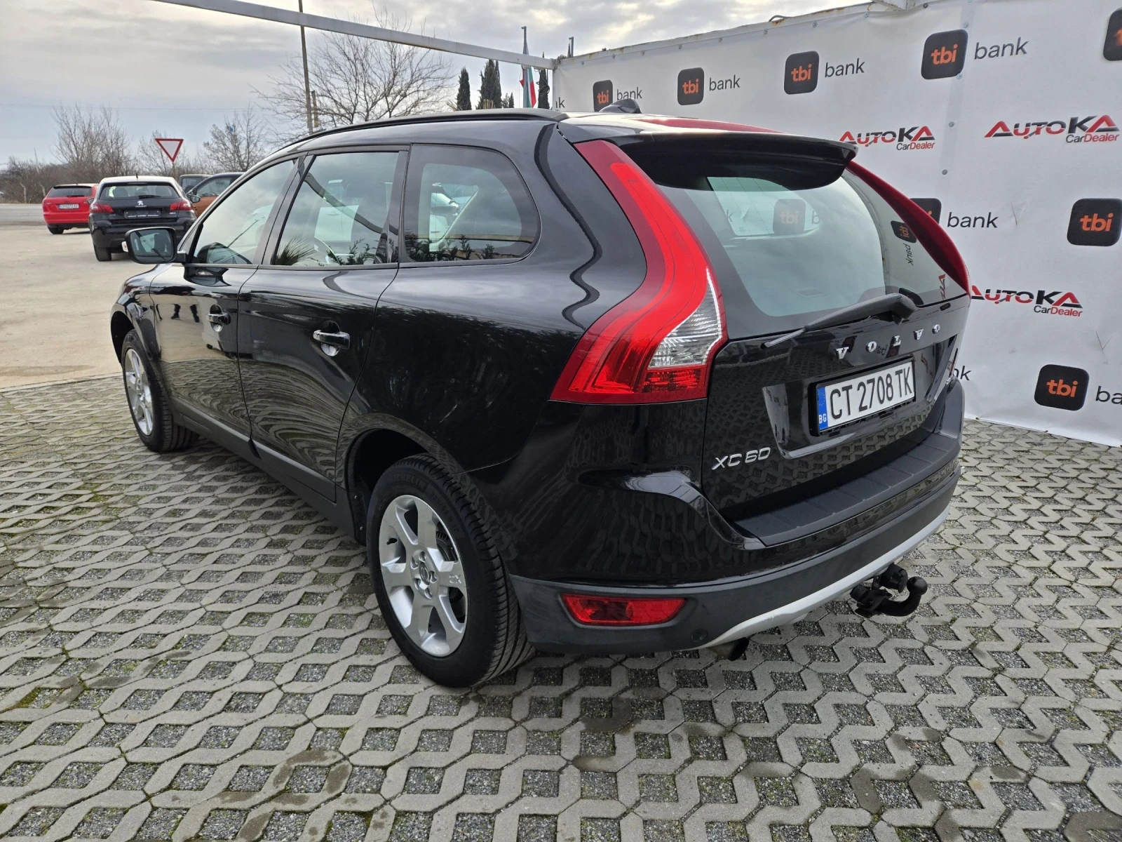 Volvo XC60 2.0T-203кс= АВТОМАТ= НАВИ= ОБСЛУЖЕН - изображение 5