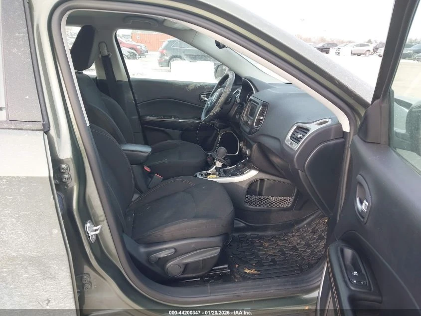 Jeep Compass 2.4L I-4 VVT, 180HP 4X4 Drive | Mobile.bg � ����������� 10