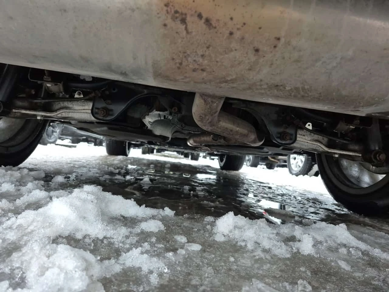 BMW X6 xDrive35i/CARFAX/ШИБИДАХ/ПОДГРЕВИ, снимка 15 - Автомобили и джипове - 53740629