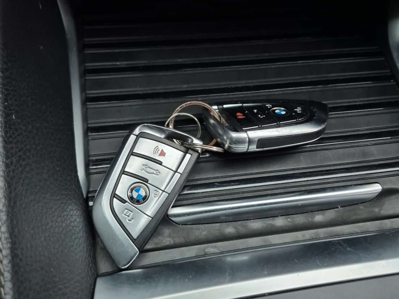 BMW X6 xDrive35i/CARFAX/ШИБИДАХ/ПОДГРЕВИ, снимка 6 - Автомобили и джипове - 53740629