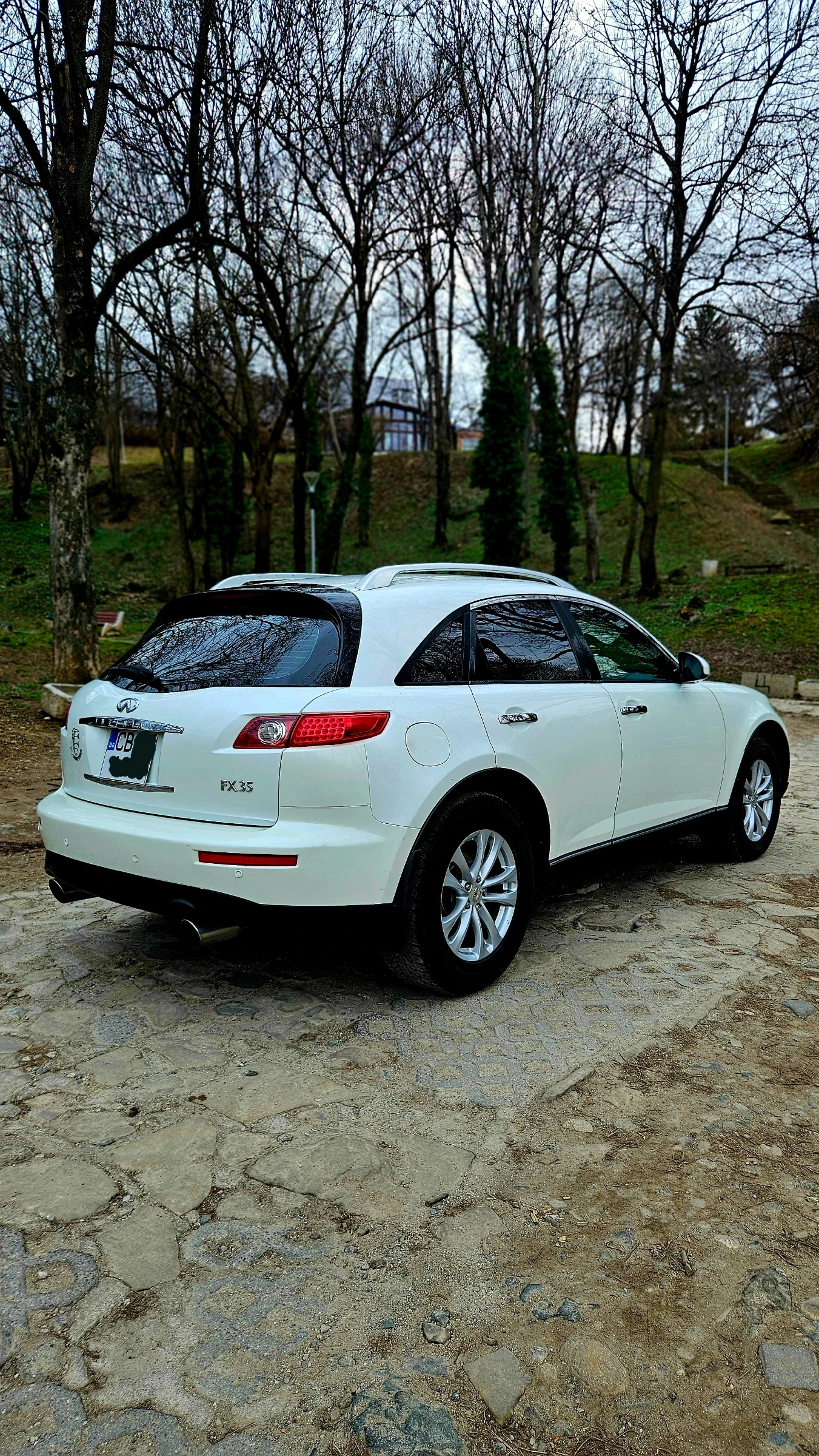 Infiniti Fx 35, снимка 7 - Автомобили и джипове - 53932426