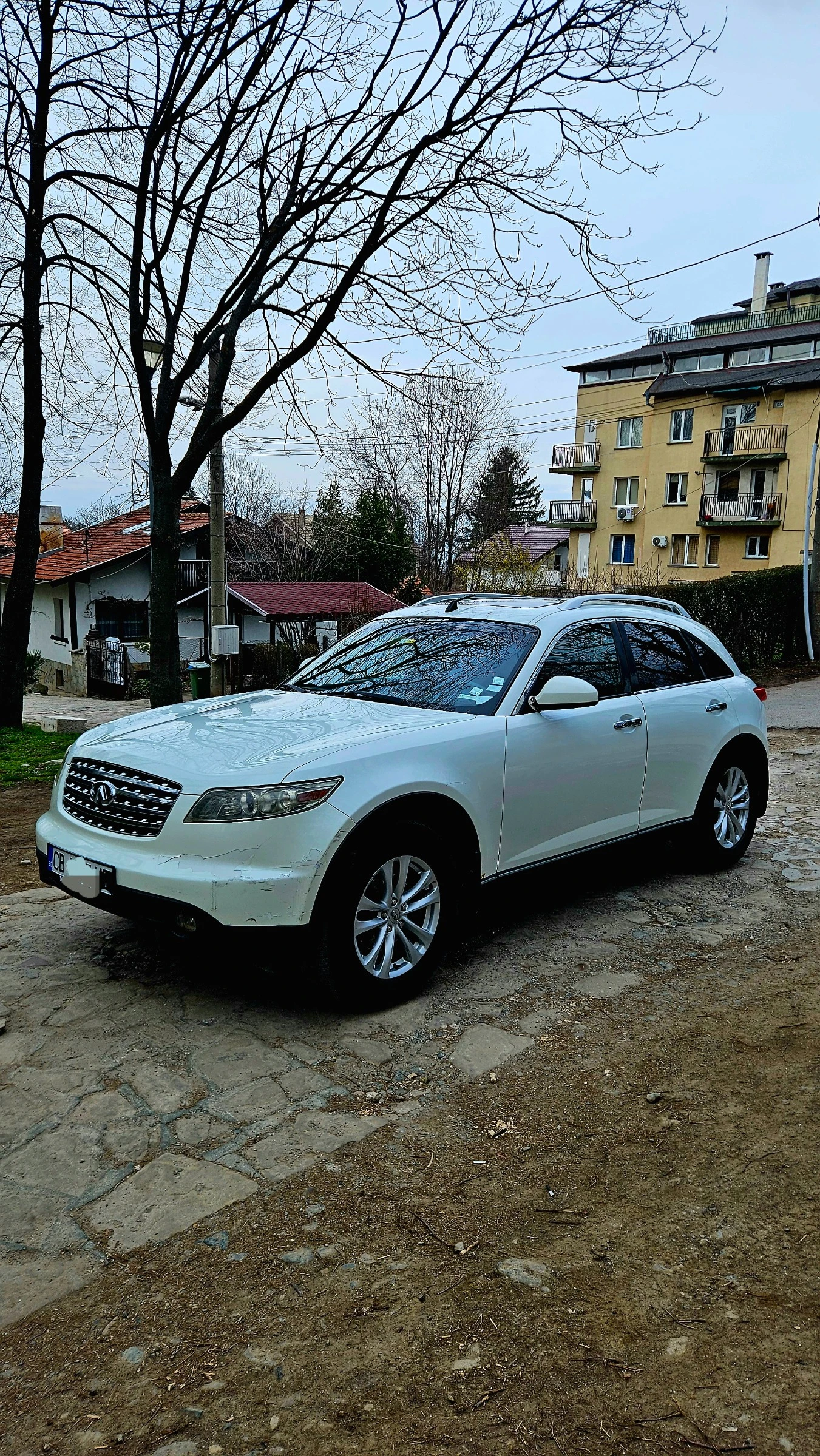 Infiniti Fx 35, снимка 3 - Автомобили и джипове - 53932426