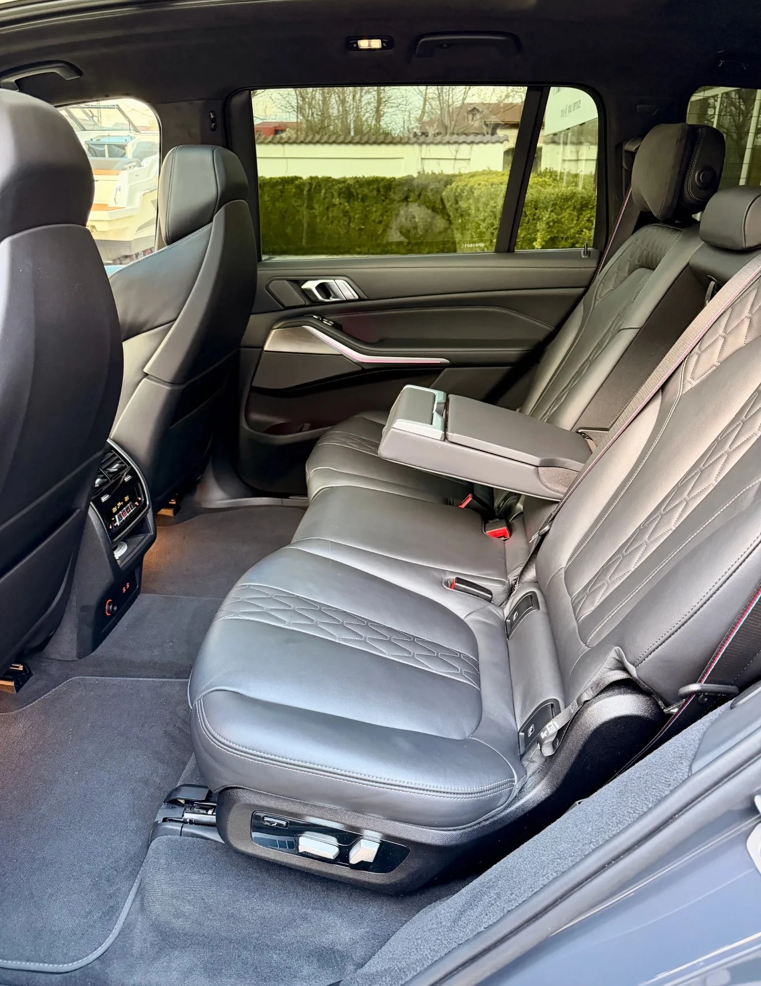 BMW X7 40i xDrive M-Sport, снимка 7 - Автомобили и джипове - 54106757