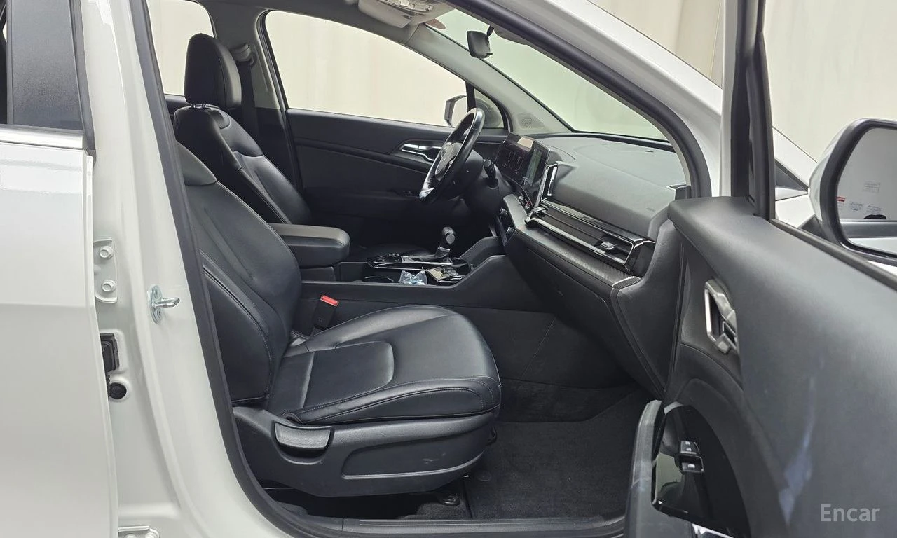 Kia Sportage 1.6T* TRENDY* DIGITAL* REAR-CAMERA* , снимка 12 - Автомобили и джипове - 54609822