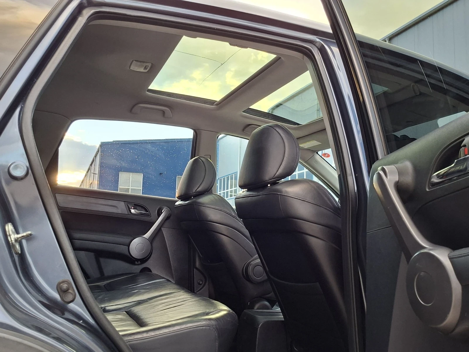 Honda Cr-v Executive , снимка 9 - Автомобили и джипове - 55108225
