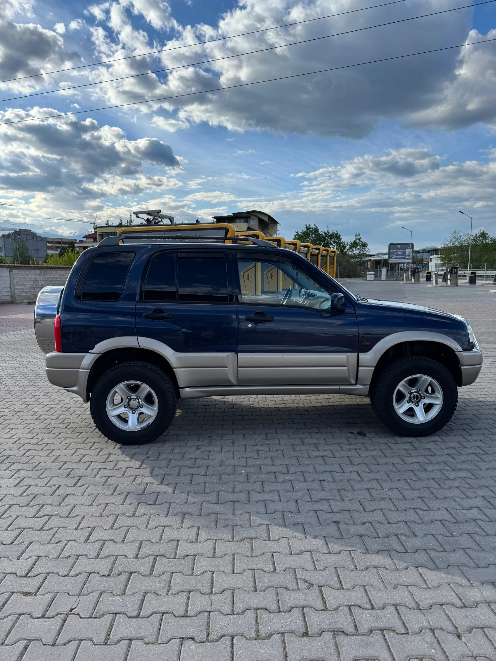 Suzuki Grand vitara 2.5 V6, снимка 8 - Автомобили и джипове - 55393294