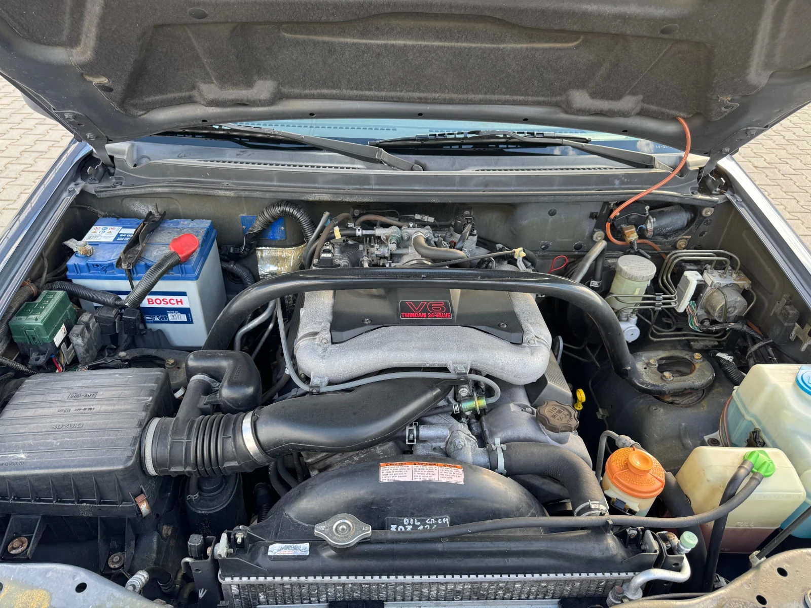 Suzuki Grand vitara 2.5 V6, снимка 13 - Автомобили и джипове - 55393294