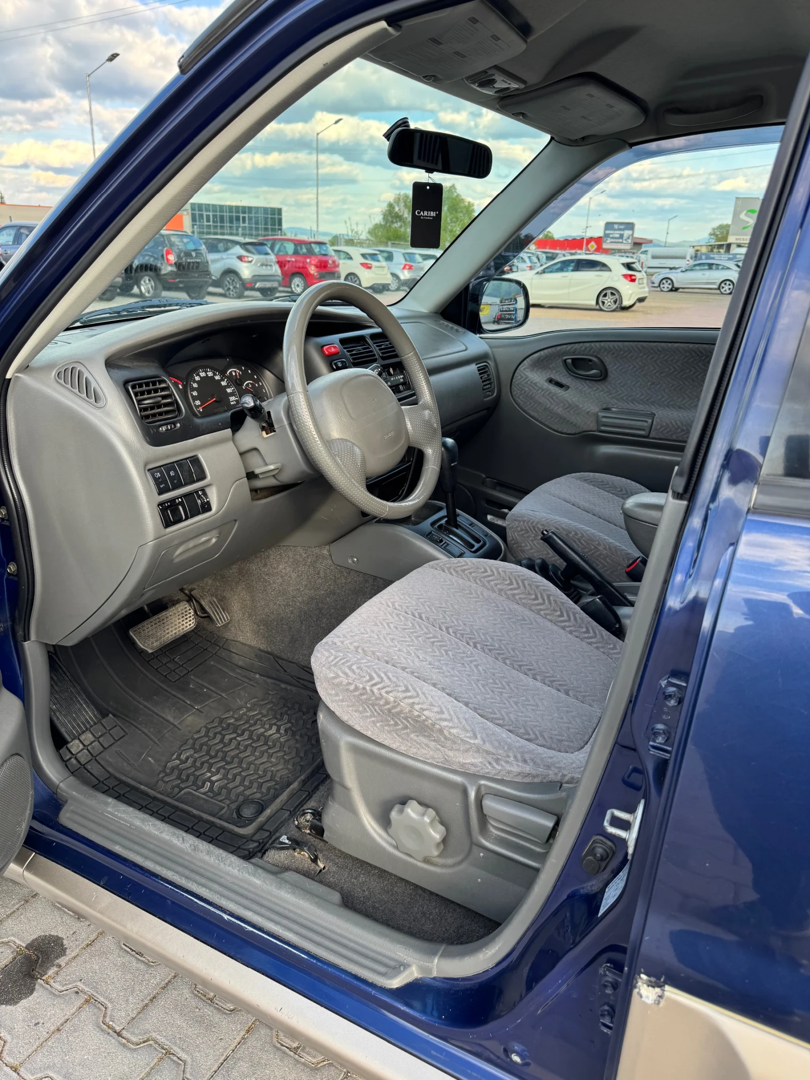 Suzuki Grand vitara 2.5 V6, снимка 9 - Автомобили и джипове - 55393294