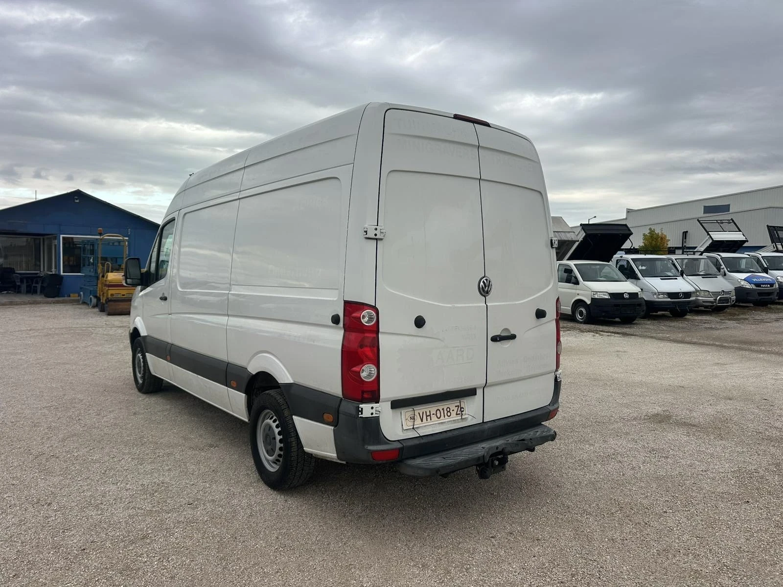 VW Crafter, снимка 6 - Бусове и автобуси - 56457451
