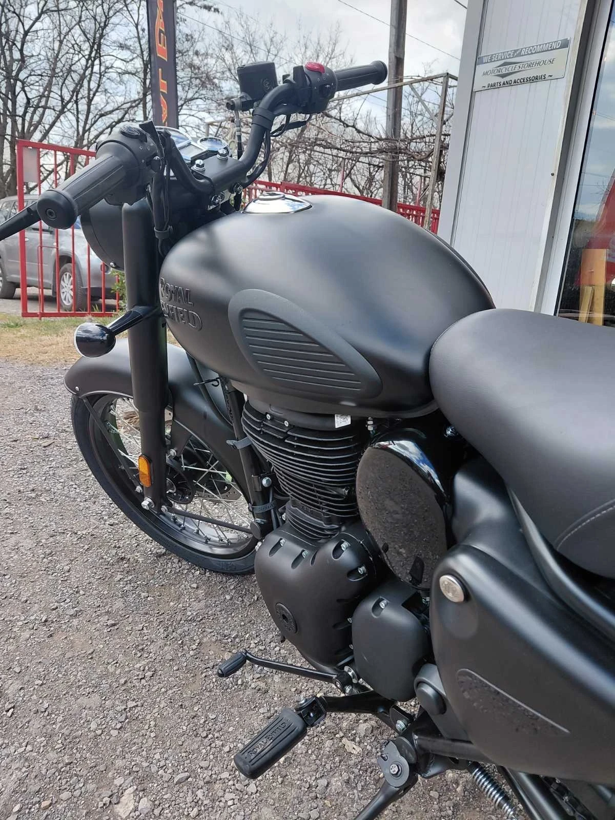 Royal Enfield Classic 350 Stealth Black, снимка 3 - Мотоциклети и мототехника - 53996110