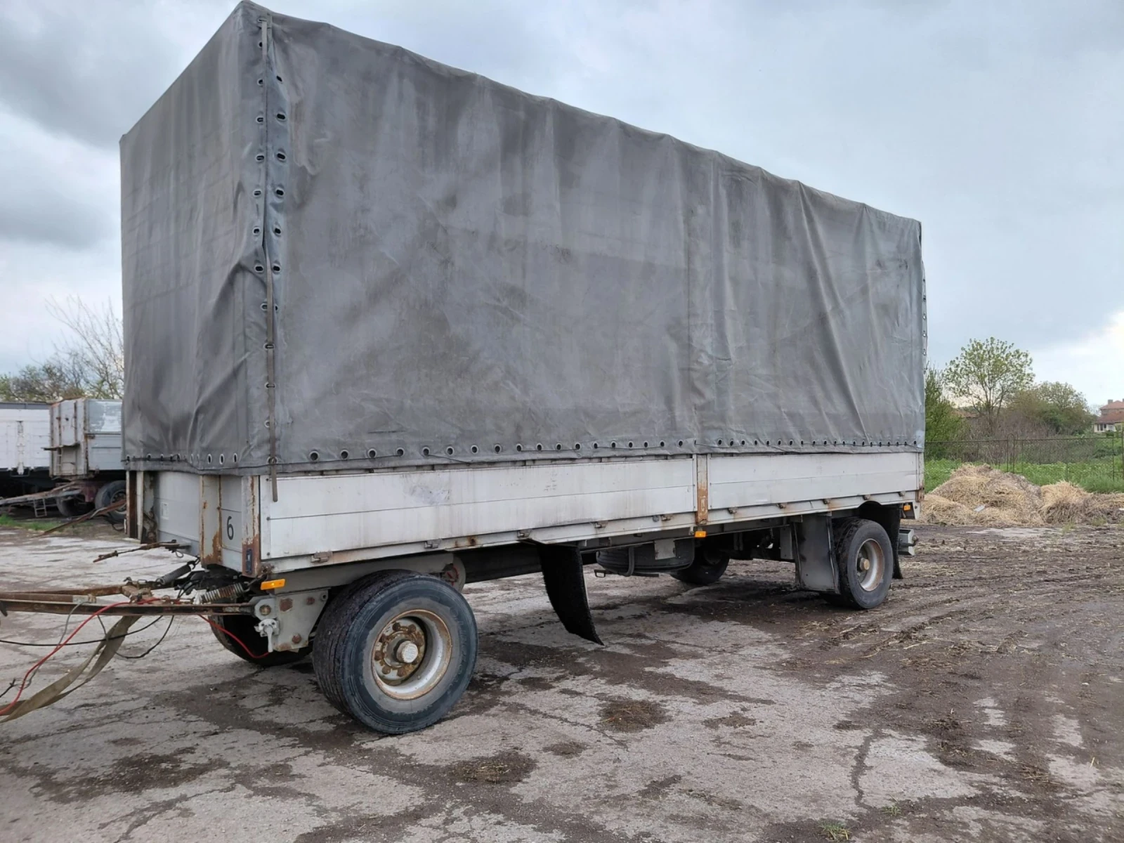 За камион Wielton, снимка 16 - Ремаркета - 55079340