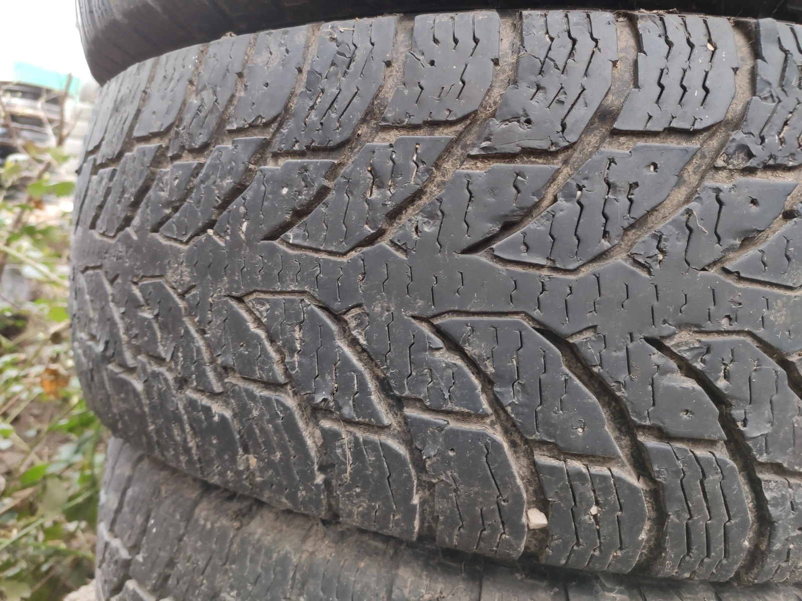Гуми Зимни 265/75R16, снимка 4 - Гуми и джанти - 54655366