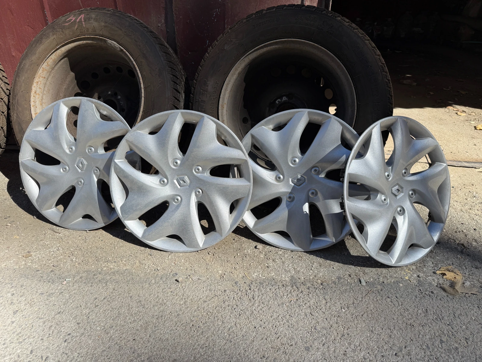 ���� � ������ 195/65R15 �� Renault Megane | Mobile.bg � ����������� 15