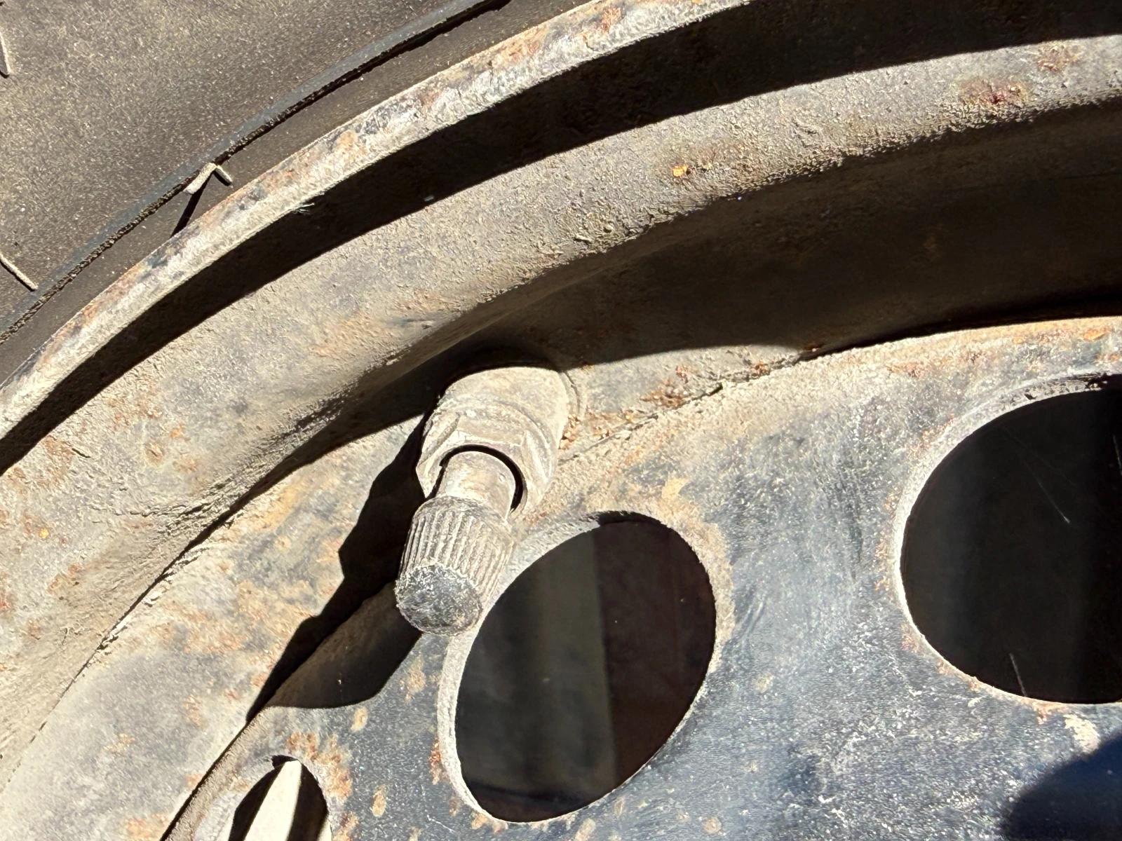 ���� � ������ 195/65R15 �� Renault Megane | Mobile.bg � ����������� 16