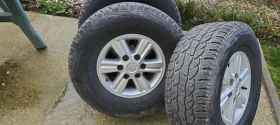        265/70R15  Toyota Hilux
