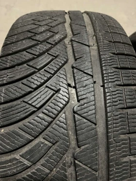 Гуми Зимни 235/55R17, снимка 9 - Гуми и джанти - 52938429