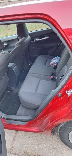 Toyota Auris, снимка 5