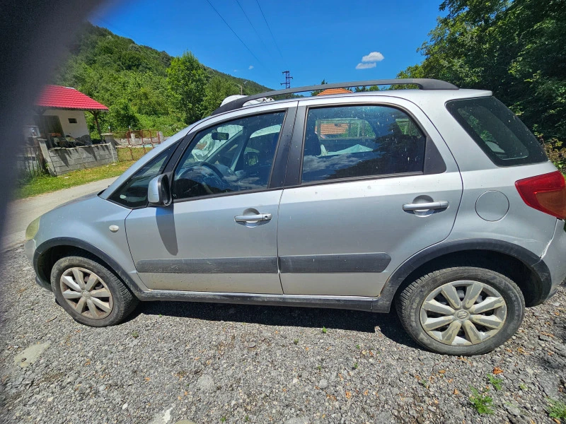 Suzuki SX4 4x4, снимка 5 - Автомобили и джипове - 47405423