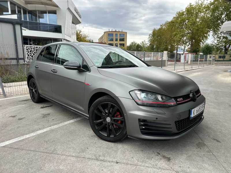 VW Golf 2.0 TDI, снимка 1 - Автомобили и джипове - 47584878