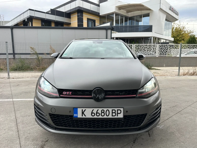 VW Golf 2.0 TDI, снимка 2 - Автомобили и джипове - 47584878