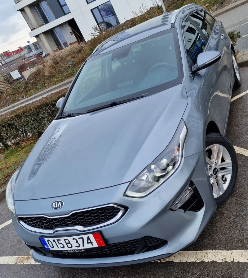 Kia Ceed, снимка 4 - Автомобили и джипове - 48269559