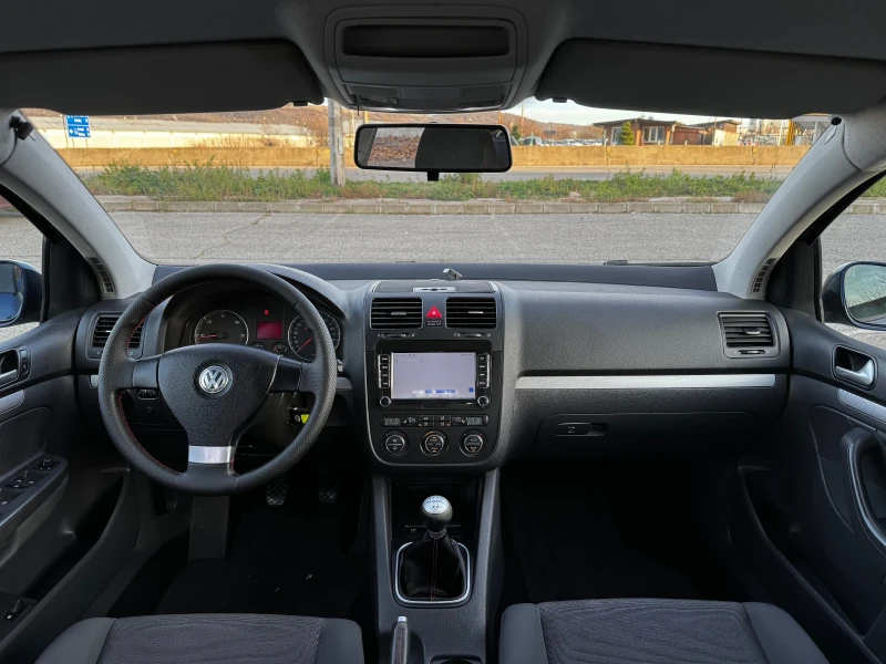 VW Golf 1.9TDI/ПОДГРЕВ/ИТАЛИЯ, снимка 10 - Автомобили и джипове - 48393172