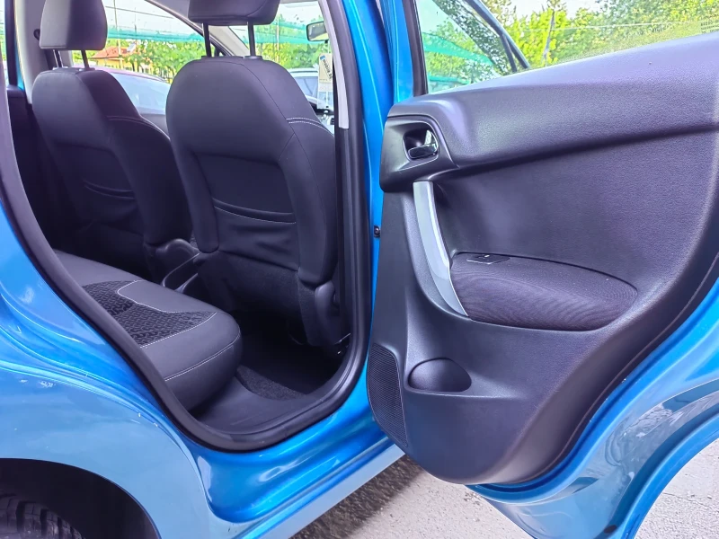 Citroen C3 1.4 ideal Eco Energy Газ-Бензин, снимка 6 - Автомобили и джипове - 49212999