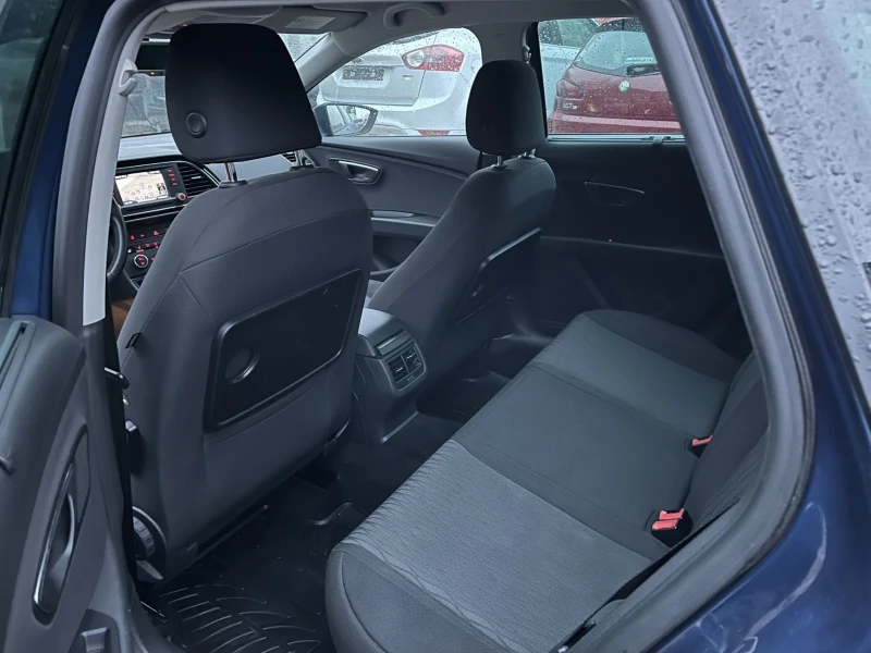 Seat Leon ST 1.6D 105кс 4х4, снимка 10 - Автомобили и джипове - 50651971