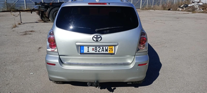 Toyota Corolla verso 2.2D4D, снимка 3 - Автомобили и джипове - 52259774