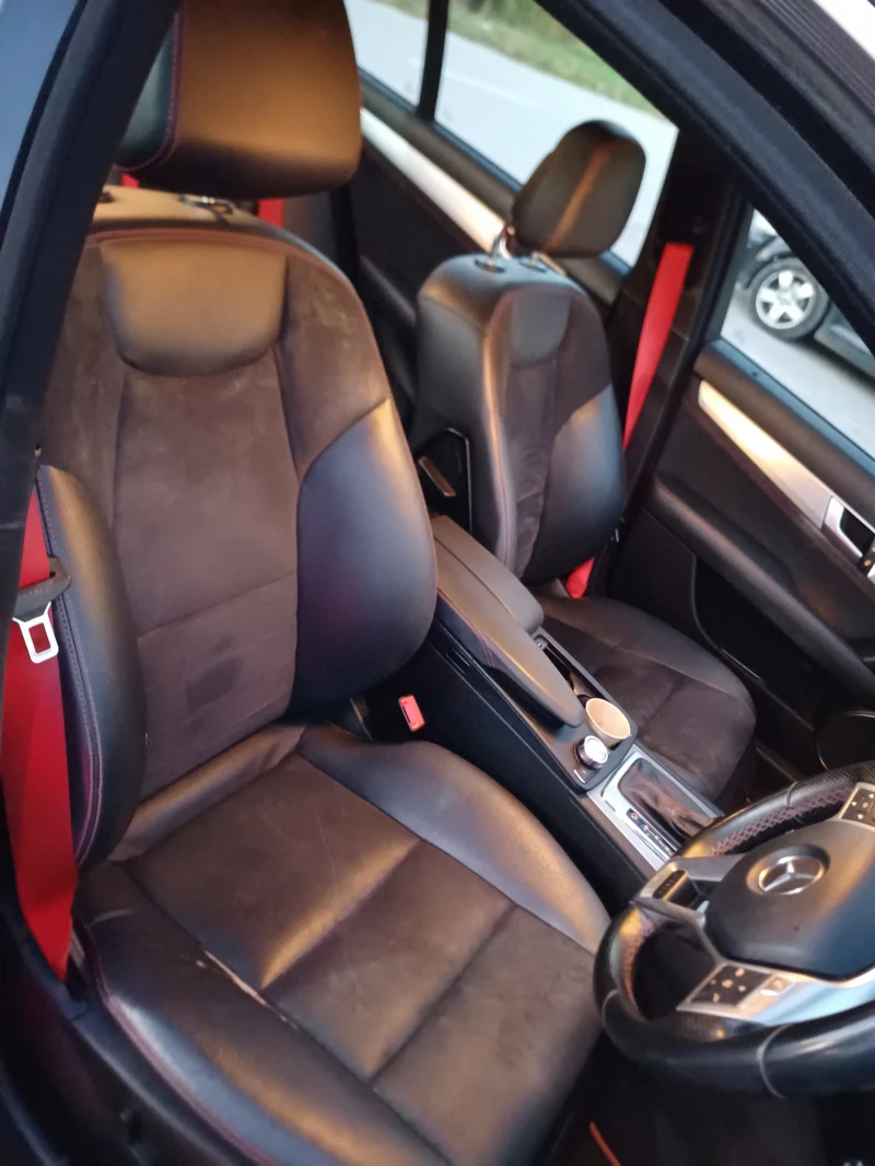Mercedes-Benz C 250, снимка 9 - Автомобили и джипове - 52262503