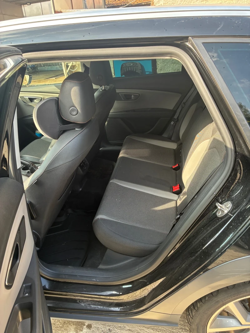 Seat Leon Experience , снимка 4 - Автомобили и джипове - 52378918
