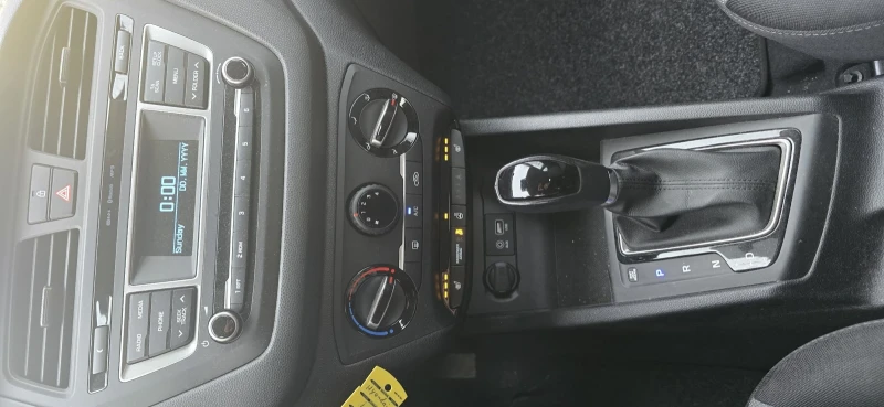 Hyundai I20 1.4 i-AUTOMATIC, снимка 12 - Автомобили и джипове - 53076449
