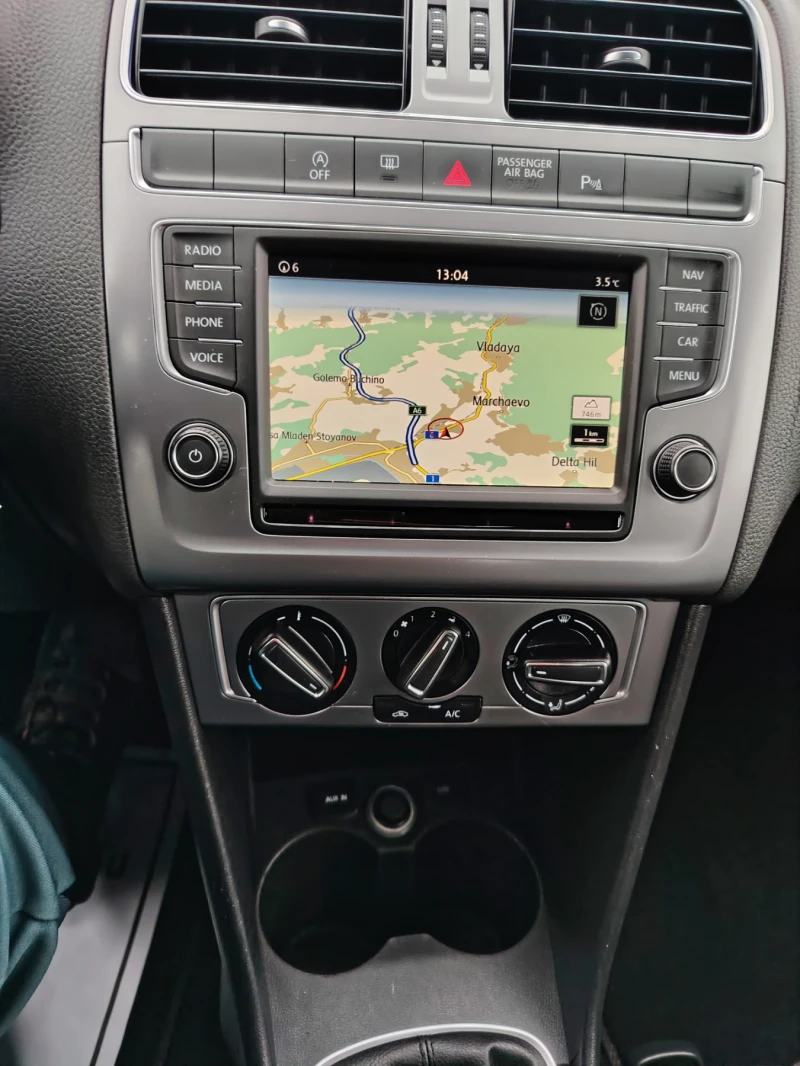 VW Polo 1.2 TSI ALLSTAR, снимка 14 - Автомобили и джипове - 53247630