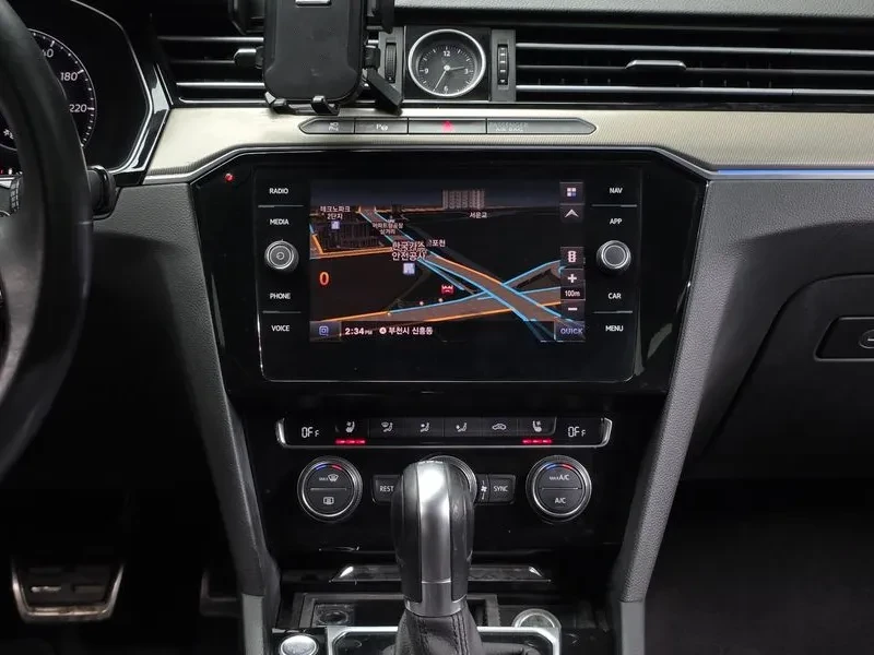 VW Arteon 2.0 Tdi Prestige, снимка 14 - Автомобили и джипове - 55391022