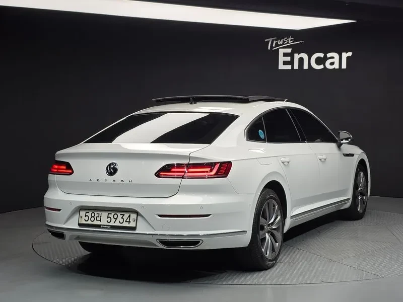 VW Arteon 2.0 Tdi Prestige, снимка 2 - Автомобили и джипове - 55391022