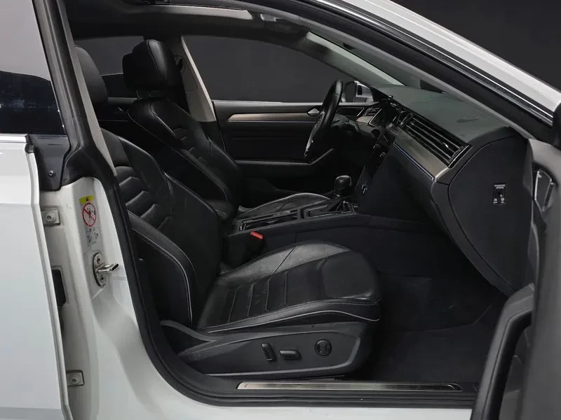 VW Arteon 2.0 Tdi Prestige, снимка 11 - Автомобили и джипове - 55391022