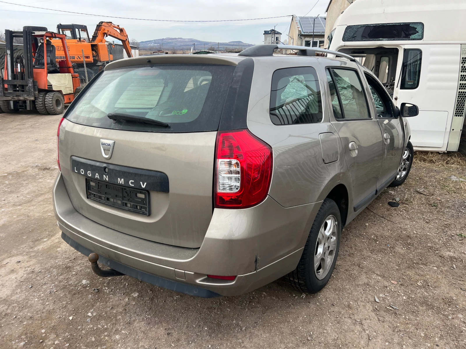 Dacia Logan 0.9T - [1] 