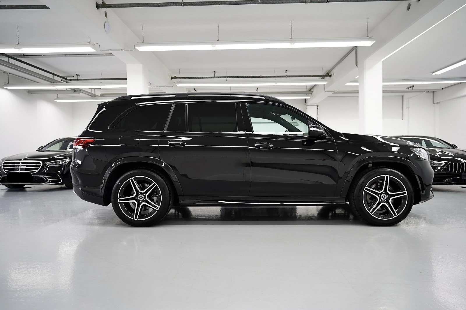 Mercedes-Benz GLS580 6+ 1 - изображение 3