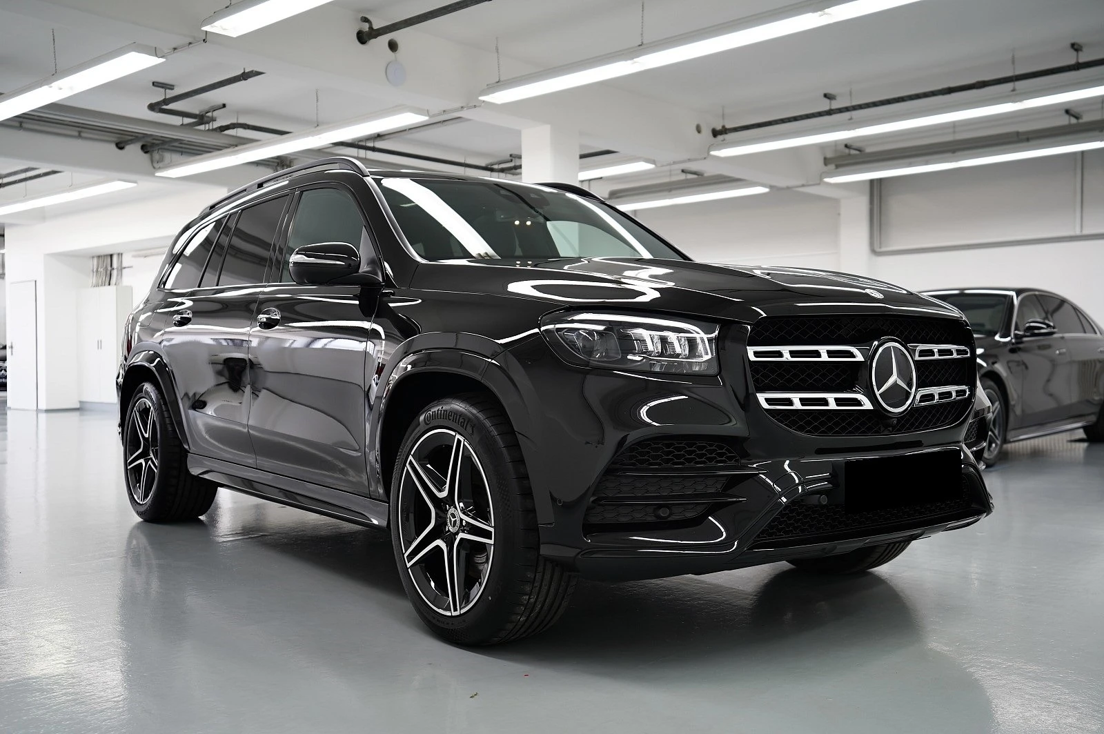 Mercedes-Benz GLS580 6+ 1 - изображение 2