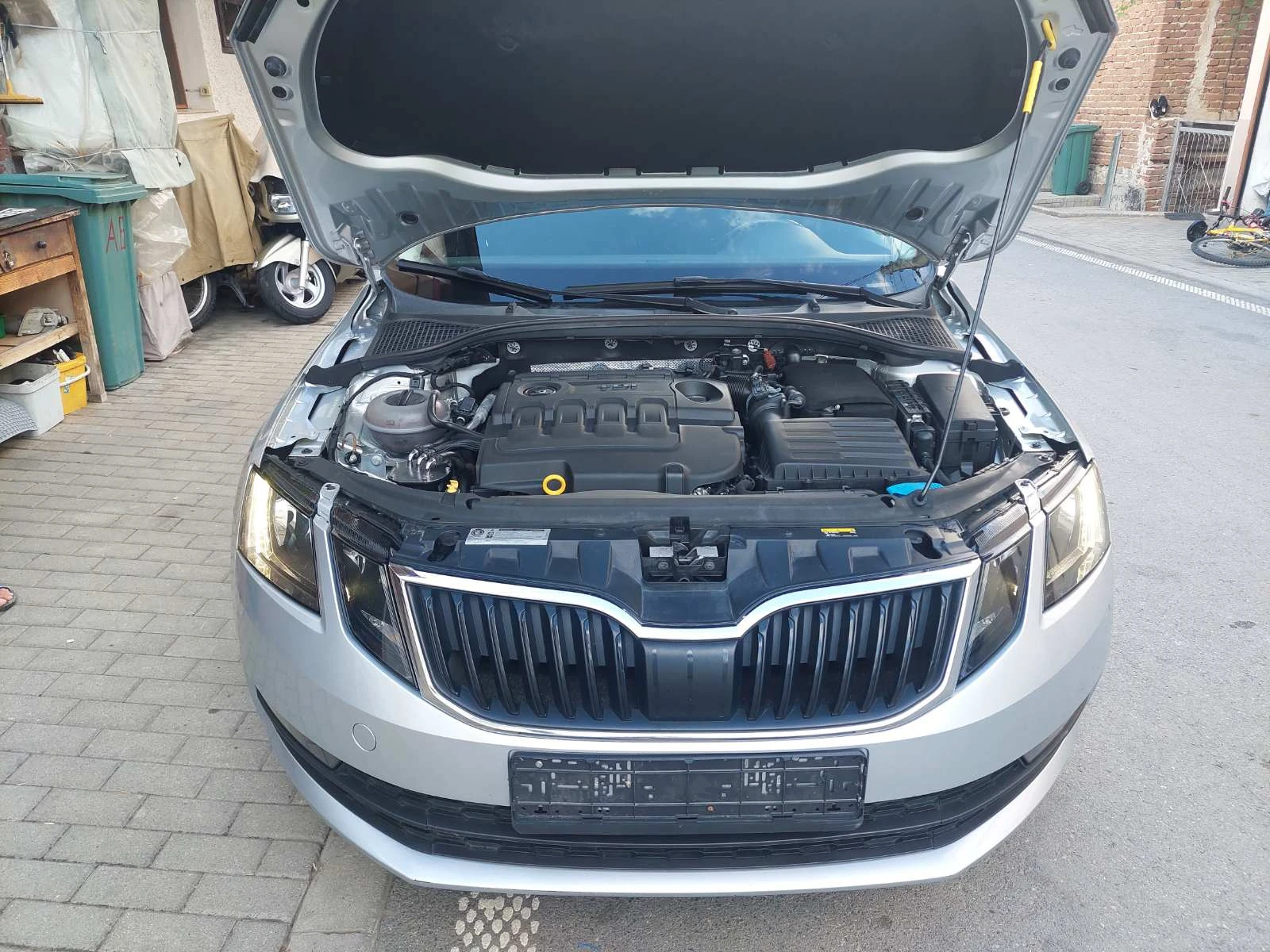 Skoda Octavia 1.6 TDI - изображение 8