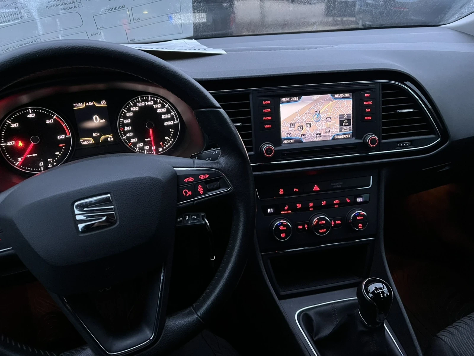 Seat Leon ST 1.6D 105кс - изображение 9