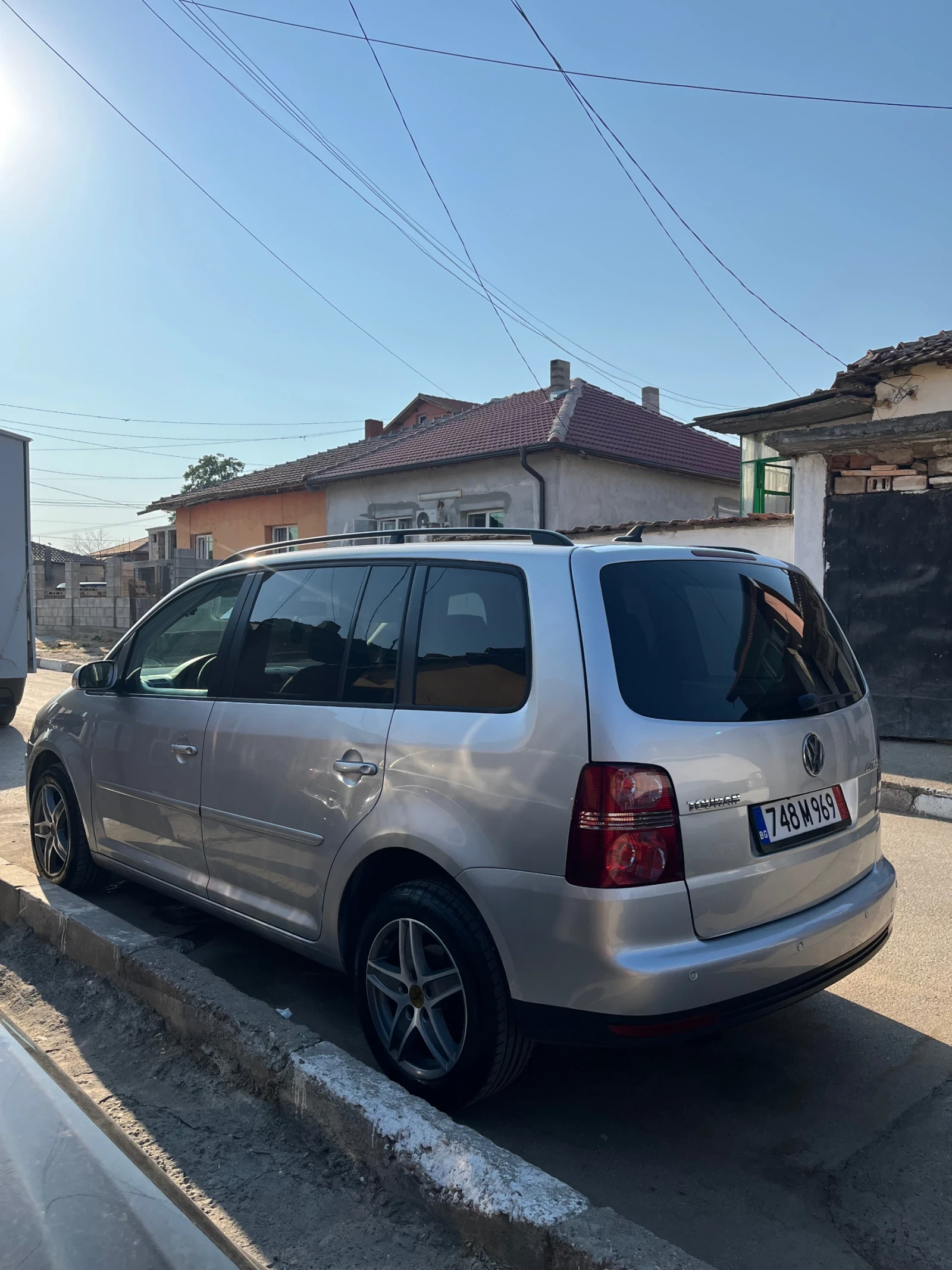VW Touran 2.0 TDI - изображение 4