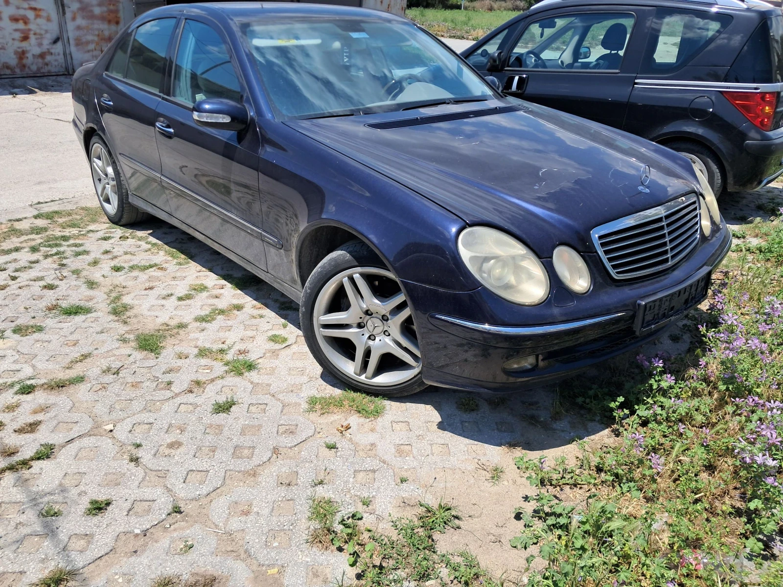 Mercedes-Benz E 320 Avant-garde  - изображение 3