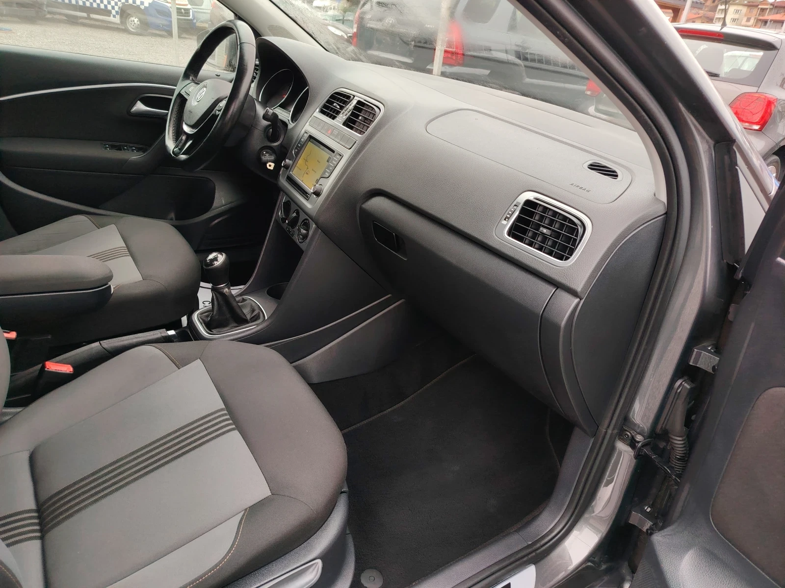 VW Polo 1.2 TSI ALLSTAR - изображение 7