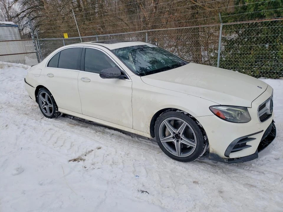 Mercedes-Benz E 300 4MATIC* AMG Pack* HARMAN/KARDON* ПОДГРЕВ - изображение 4