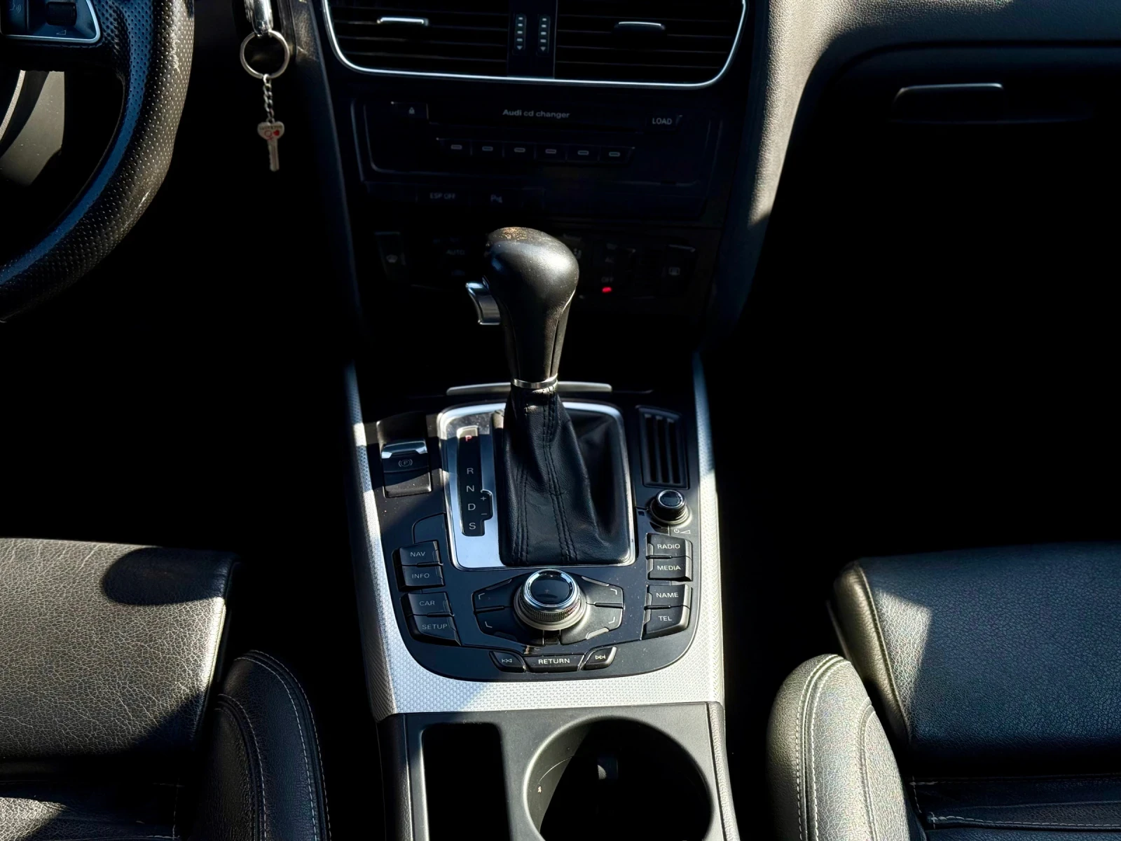 Audi A4 S-LINE / КОЖА / BANG & OLUFSEN / ОБСЛУЖЕНА /, снимка 10 - Автомобили и джипове - 53747343