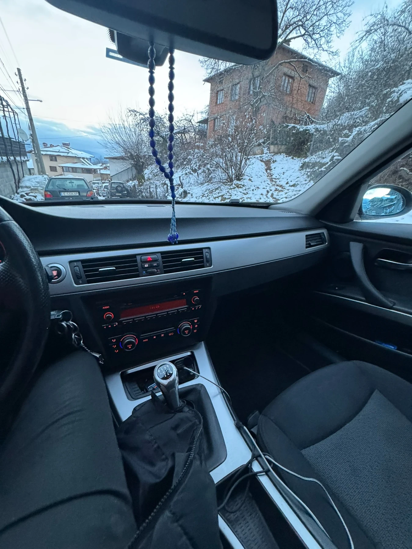 BMW 320, снимка 5 - Автомобили и джипове - 53809893