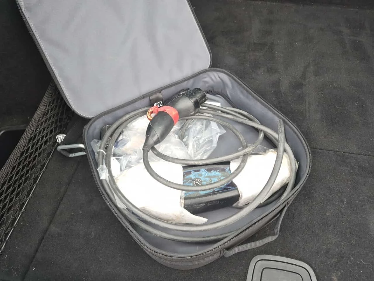 Mercedes-Benz EQS 450| BURMESTER| МАСАЖ| PANO| OБДУХВАНЕ| 2 КЛЮЧА, снимка 14 - Автомобили и джипове - 54227613