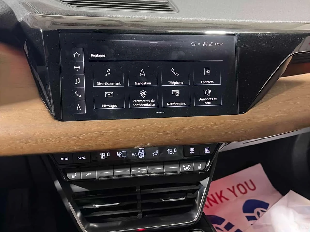 Audi E-Tron GT * BANG&OLUFSEN* DISTRONIK* 360 KAMERA* ПОДГРЕВИ* , снимка 9 - Автомобили и джипове - 54398845